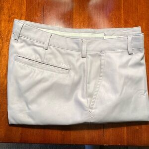 Men’s Izod golf shorts size 38.